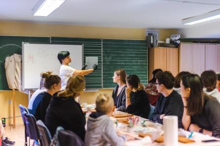 delavnica-carobne-medene-hiske (7)